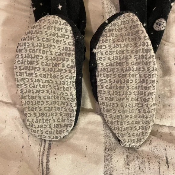 Carter’s fleece galaxy footie pajamas 5T - Picture 4 of 4